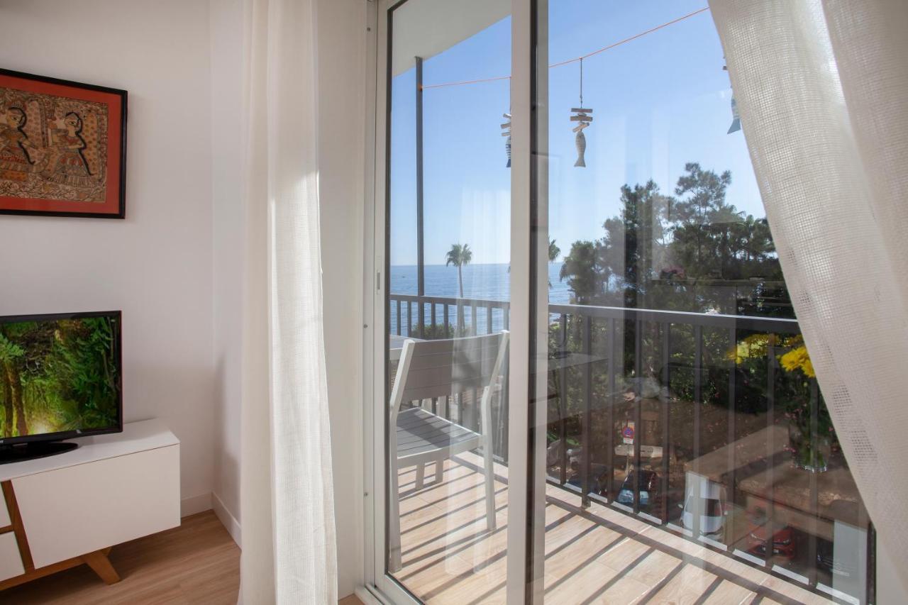 Lovely Beachfront Apartment In Calahonda Sitio de Calahonda ภายนอก รูปภาพ